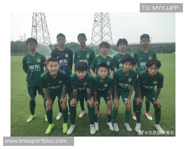 上海海港U15队在青少年精英联赛第二阶段以3比0战胜北京国安U15队展现强劲实力 上海海港U15队在青少年精英联赛第二阶段以3比0战胜北京国安U15队展现强劲实力