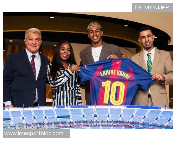 梅西身披10号球衣进球800次的传奇之路与辉煌成就解析 梅西身披10号球衣进球800次的传奇之路与辉煌成就解析