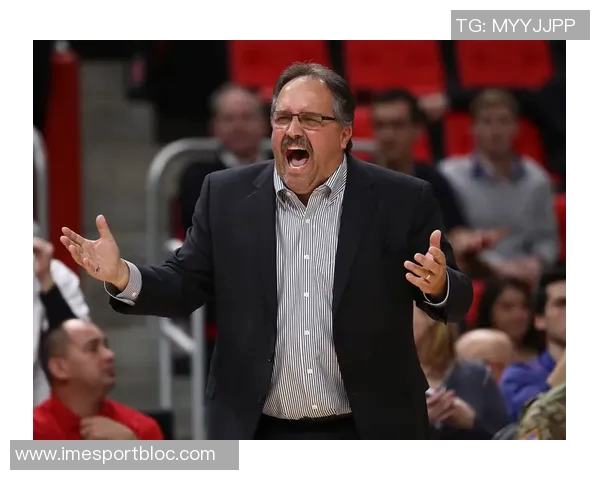 斯坦范甘迪称太阳顾问克利福德赞布克为杰出领袖之一