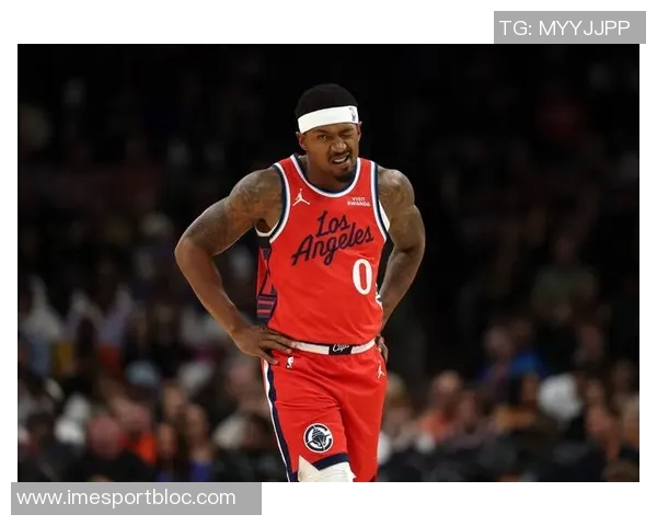 小卡坦言球队心态积极斗志昂扬这是赢得比赛的关键品质 小卡坦言球队心态积极斗志昂扬这是赢得比赛的关键品质