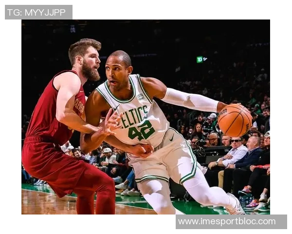 主场迎战绿军哈克斯和米切尔缺席球队面临挑战