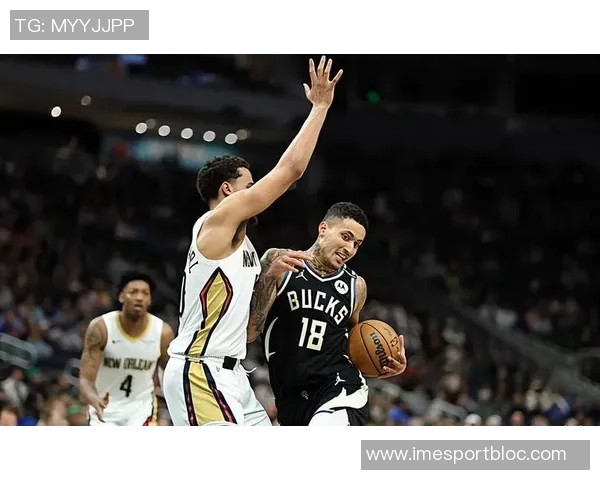 库兹马半场表现抢眼10投6中贡献13分6篮板2助攻并抢下3前场板