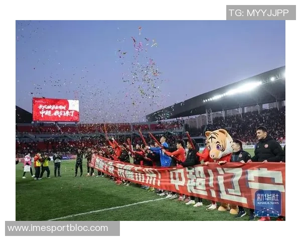 2025中甲辽宁铁人队现场观众人数创新高场均观众达26407人次