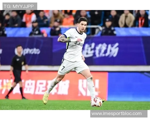 ESPN记者透露三镇关注28岁葡甲前锋克洛维斯报价300万雷亚尔